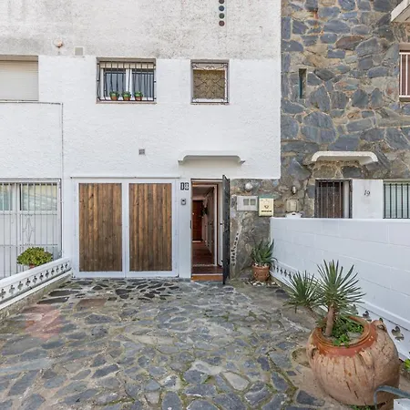 Holiday home Goldhome - Port Petit - Casa 4 Habitaciones, Amarre, Wifi, Aire Acondicionado Empuriabrava
